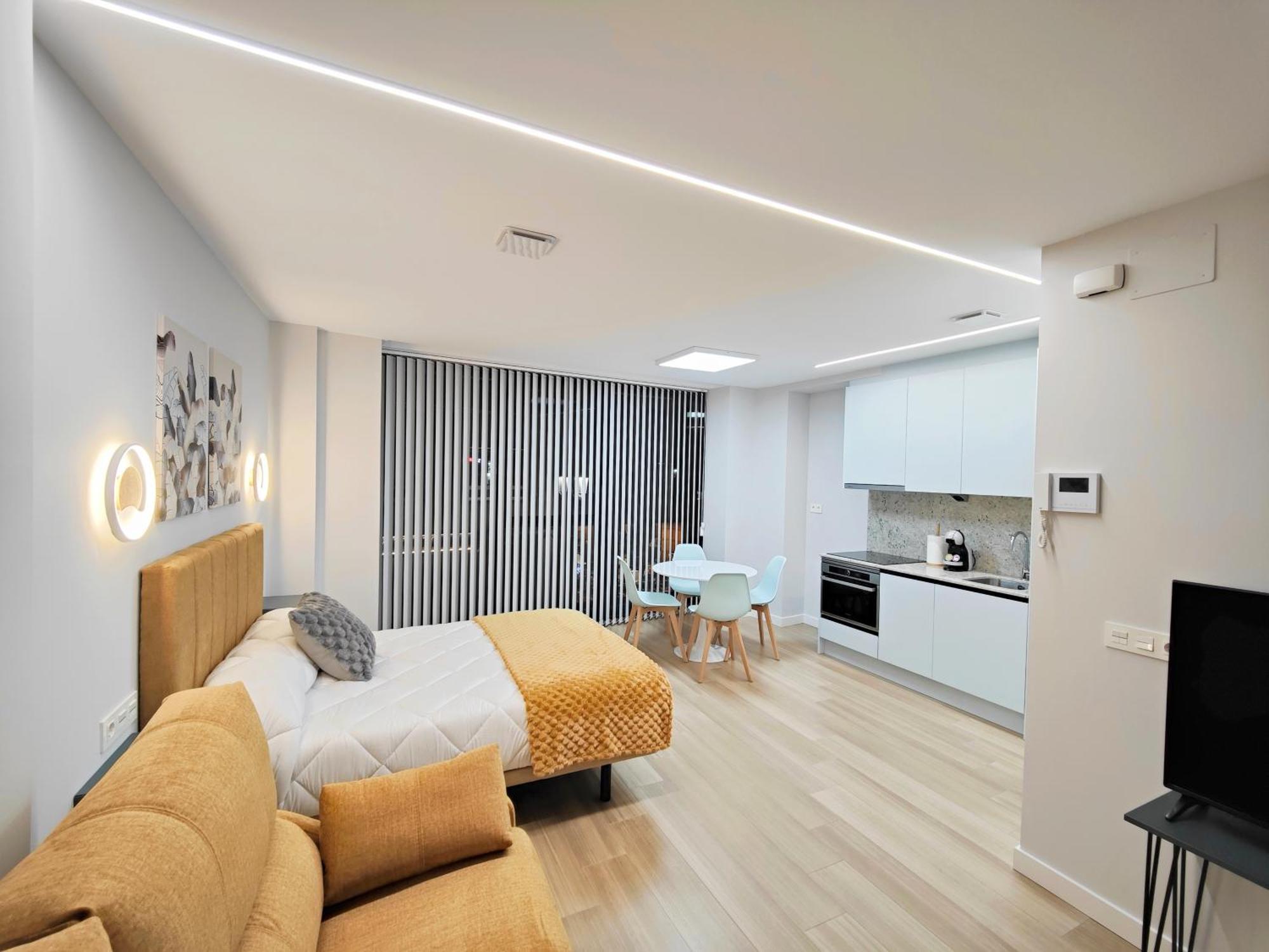 Apartamentos Centro Oviedo Caveda מראה חיצוני תמונה